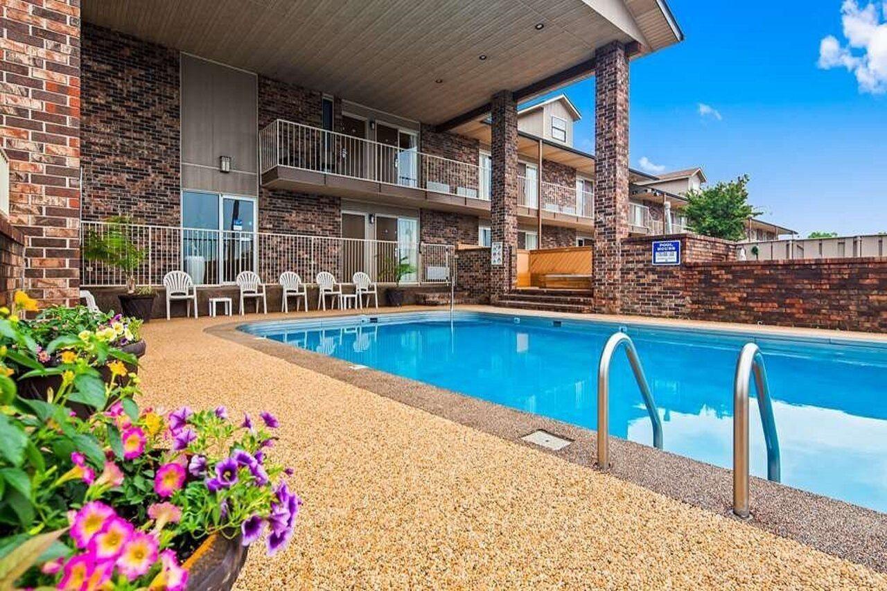 Best Western Sherwood Inn Clarksville Zewnętrze zdjęcie