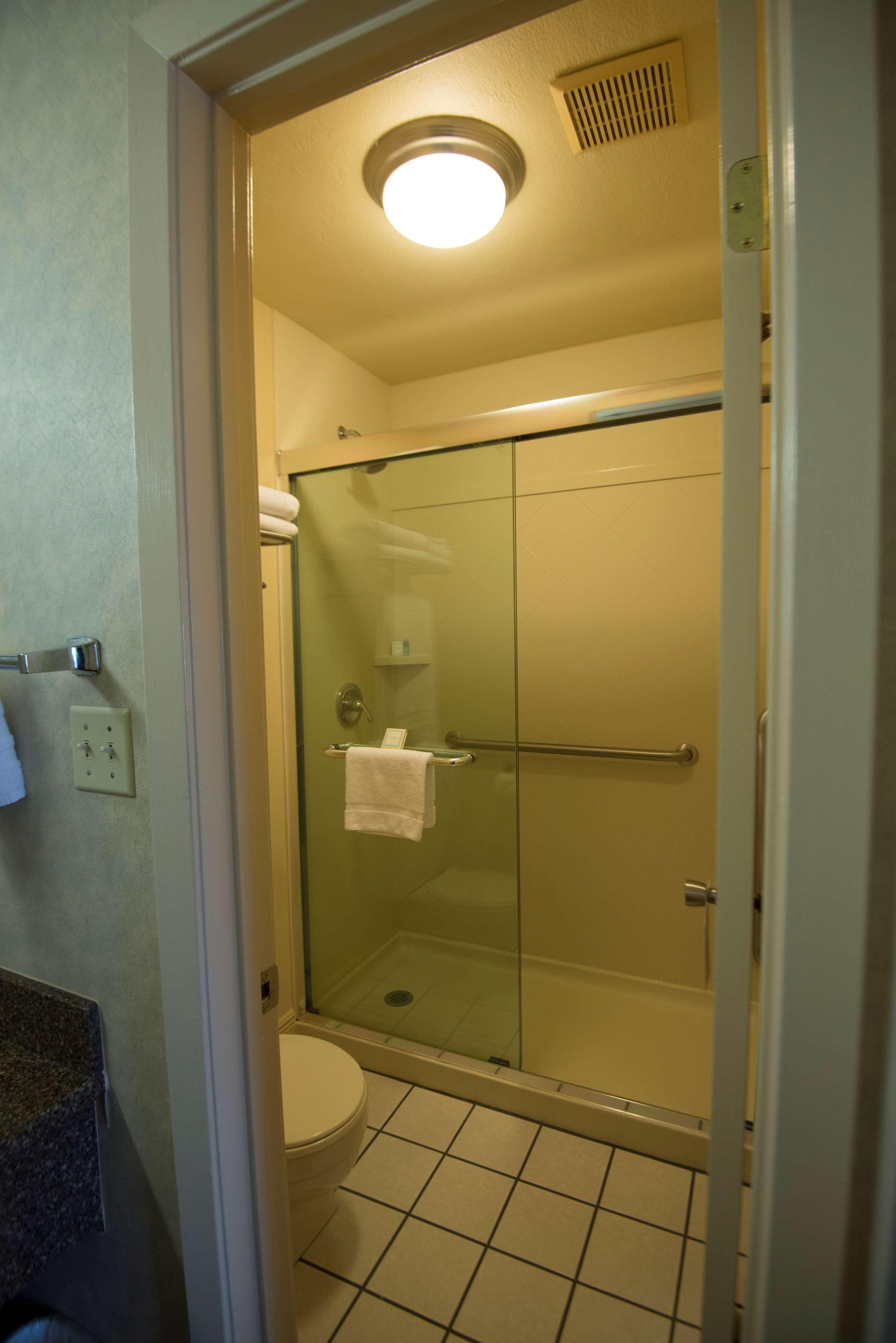 Best Western Sherwood Inn Clarksville Zewnętrze zdjęcie