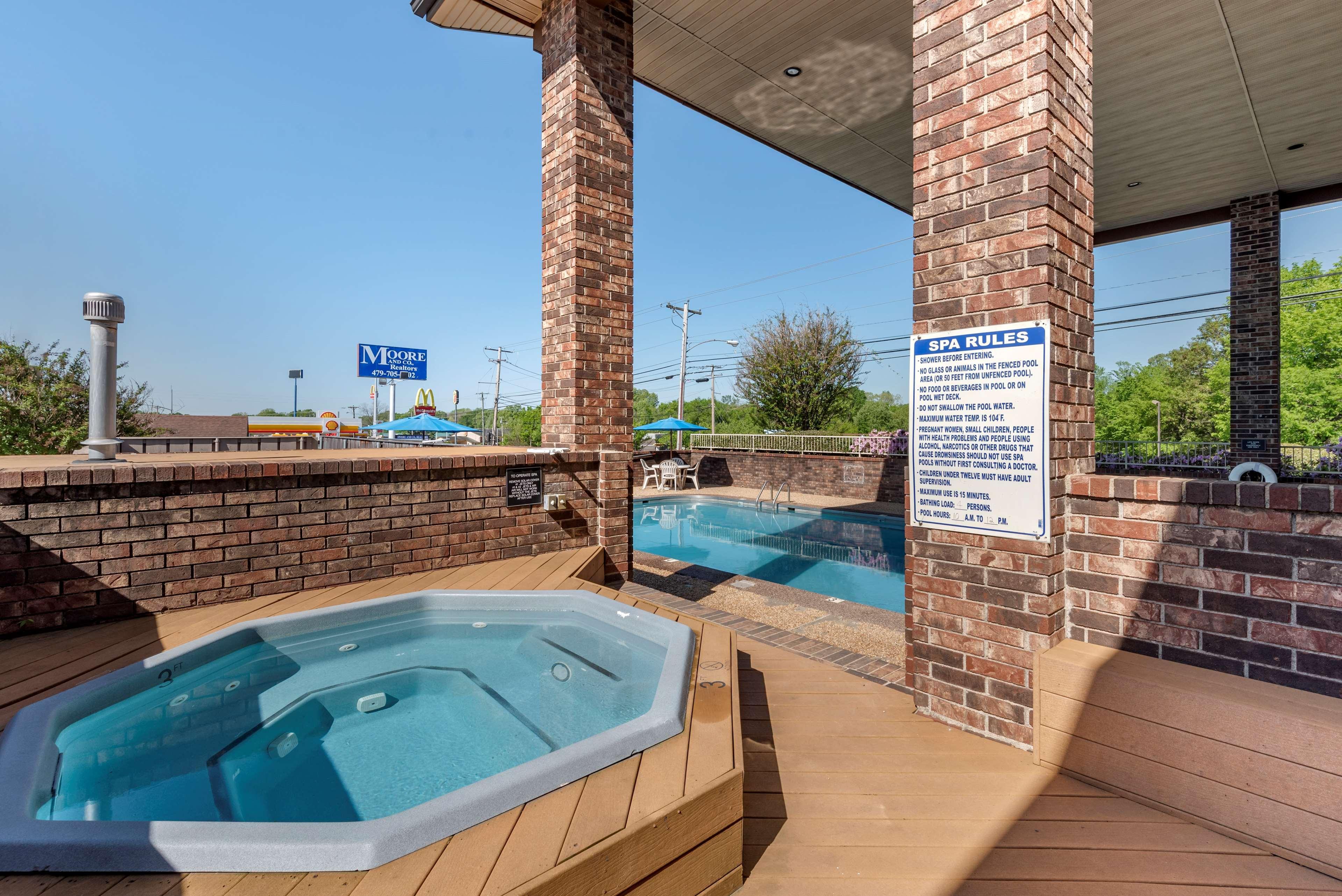 Best Western Sherwood Inn Clarksville Zewnętrze zdjęcie