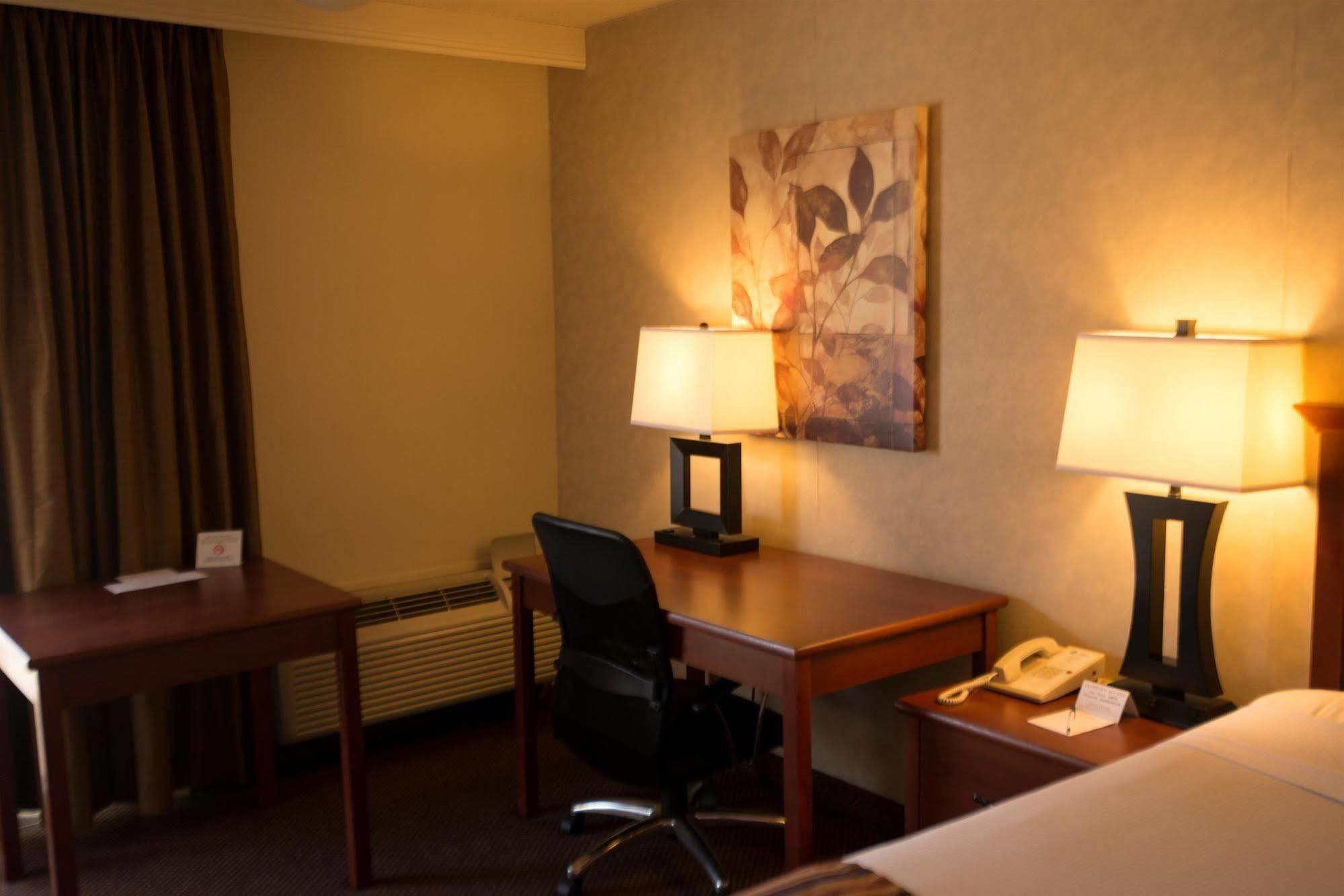 Best Western Sherwood Inn Clarksville Zewnętrze zdjęcie
